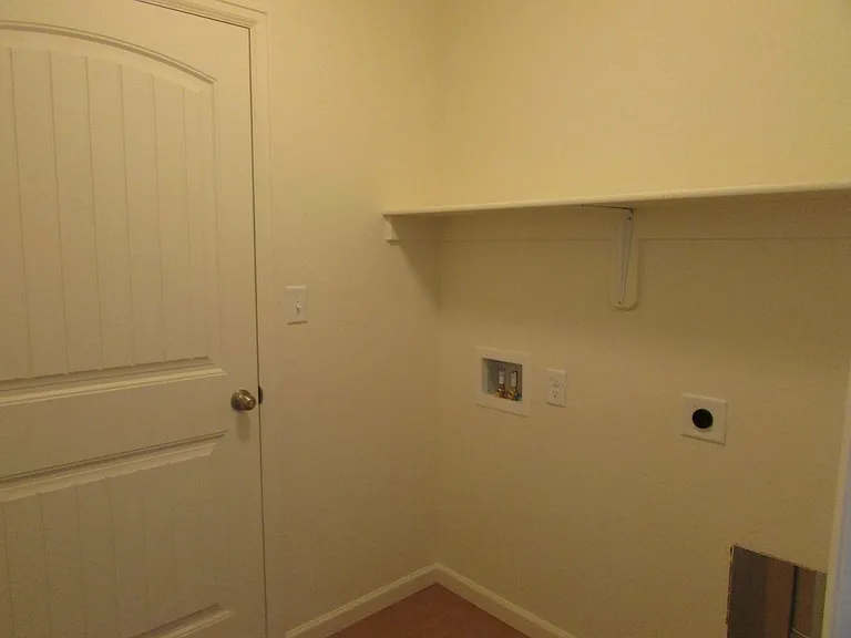 2456 Hannah Ln — Photo 22