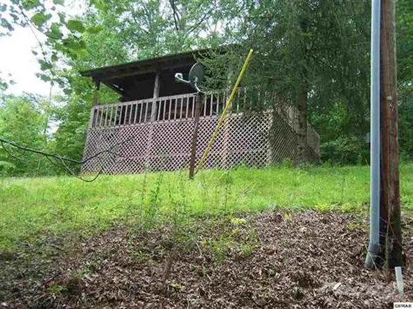 2706 Whipoorwill Hill Way, Sevierville, TN 37862