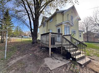 401 Elm St, Spooner, WI 54801