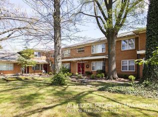 4431 Shelbyville Rd #8, Louisville, KY 40207