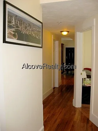 Highland Ave — Photo 8