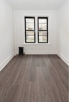 Rented by RealTegrity NY LLC | media 110