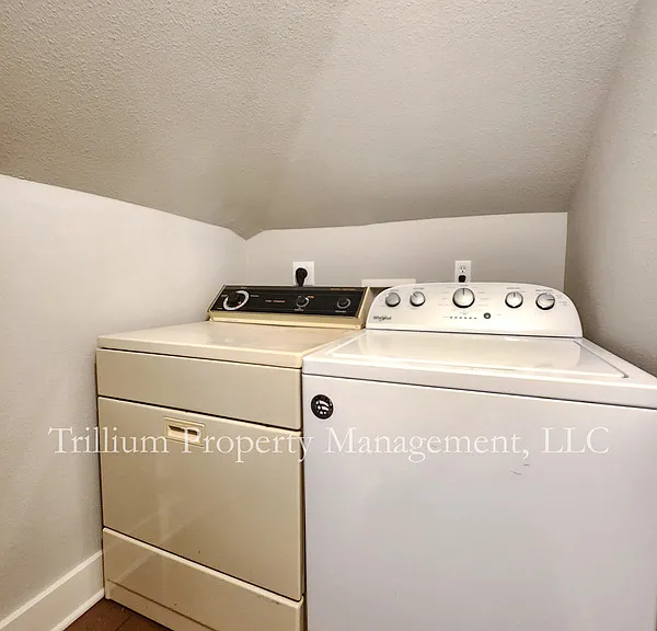 3105 SE Main St #2 — Photo 29