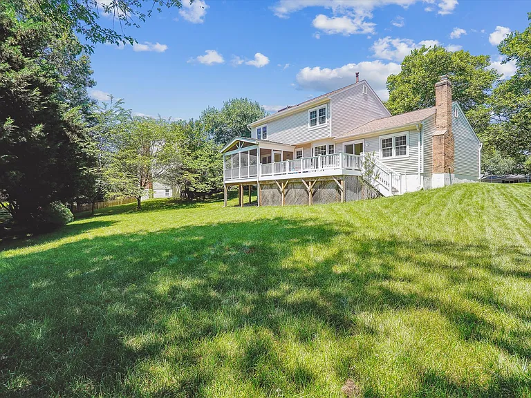 3307 Flintwood Ct — Photo 3