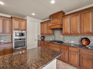 1112 Vickery Dr, Desoto, TX 75115