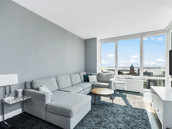 3rd image of 388 Bridge St APT 38H