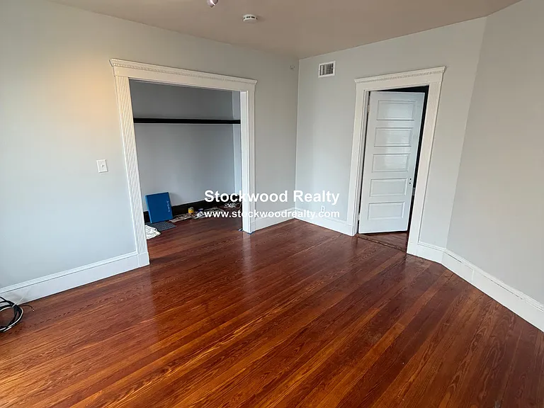 21 Lyon St #3 — Photo 10