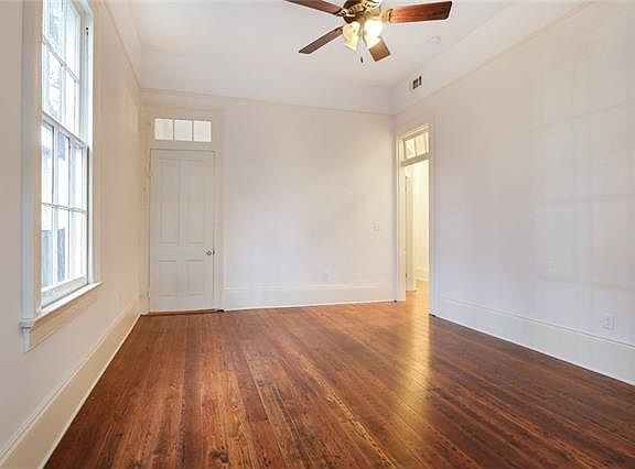 3rd image of 1727 Louisiana Ave