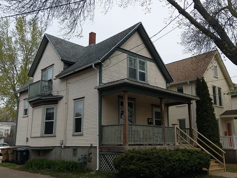 822 E Dayton St #2 — Photo 1