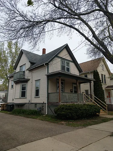 822 E Dayton St #2 Photo 1