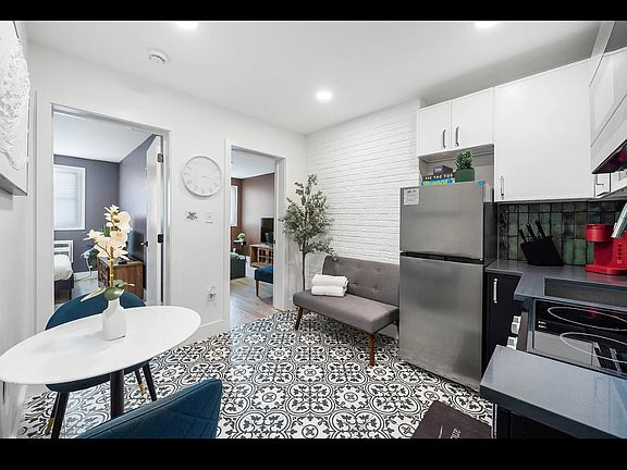 5th image of 28-32 Providence St #303R