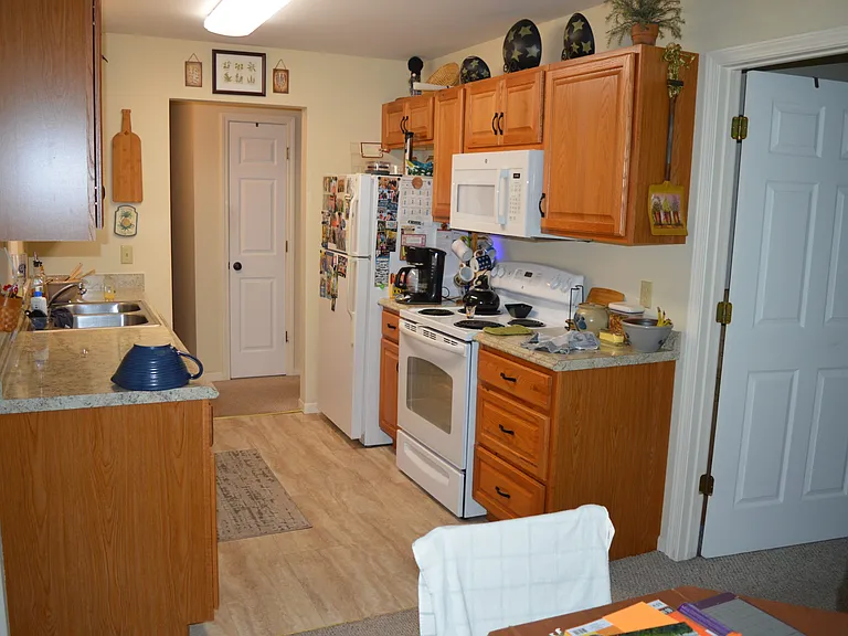 928 N Thompson Dr #2 — Photo 15