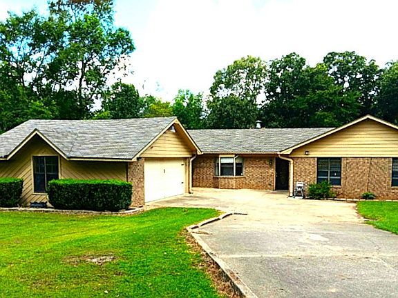 2nd image of 705 Plum Creek Rd