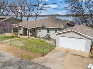 1014 Red Bud Dr, Grove, OK 74344