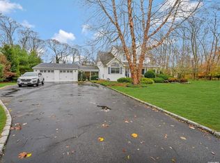 3 Whitetail Ct, Center Moriches, NY 11934