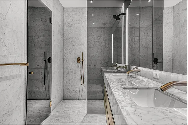 Rented by R New York | media 43