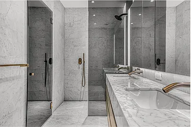 Rented by R New York