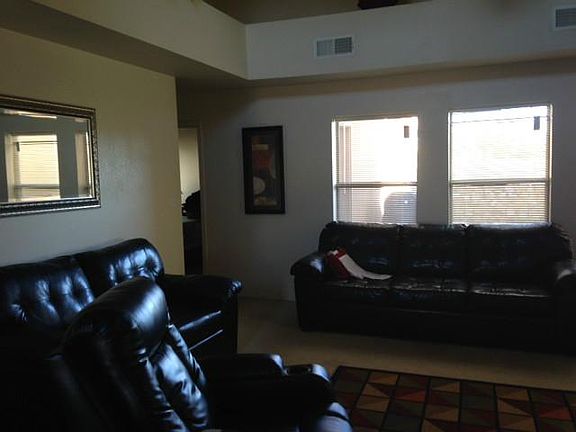 3rd image of 5417 Alden