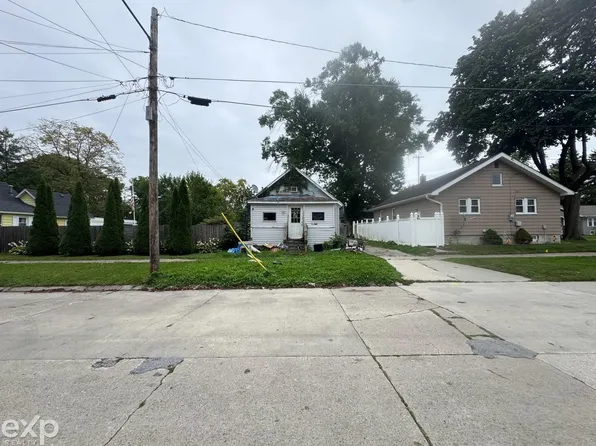 2006 Mershon St, Saginaw, MI 48602
