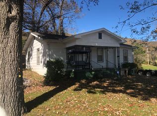 1301 Back Valley Rd, La Follette, TN 37766