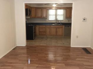 601 1/2 S Ruffner Rd, Charleston, WV 25314