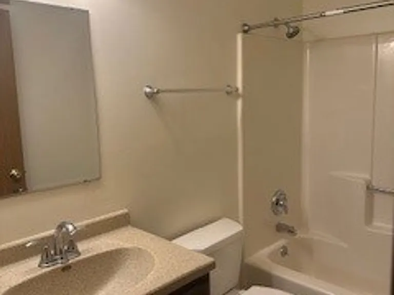 308 N University Dr #6 — Photo 10