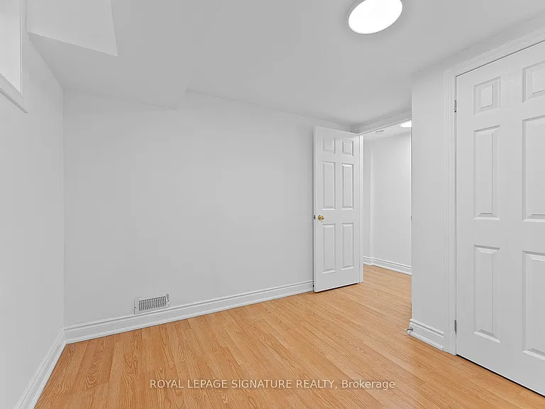 502 Westmount Ave #LOWER — Photo 18