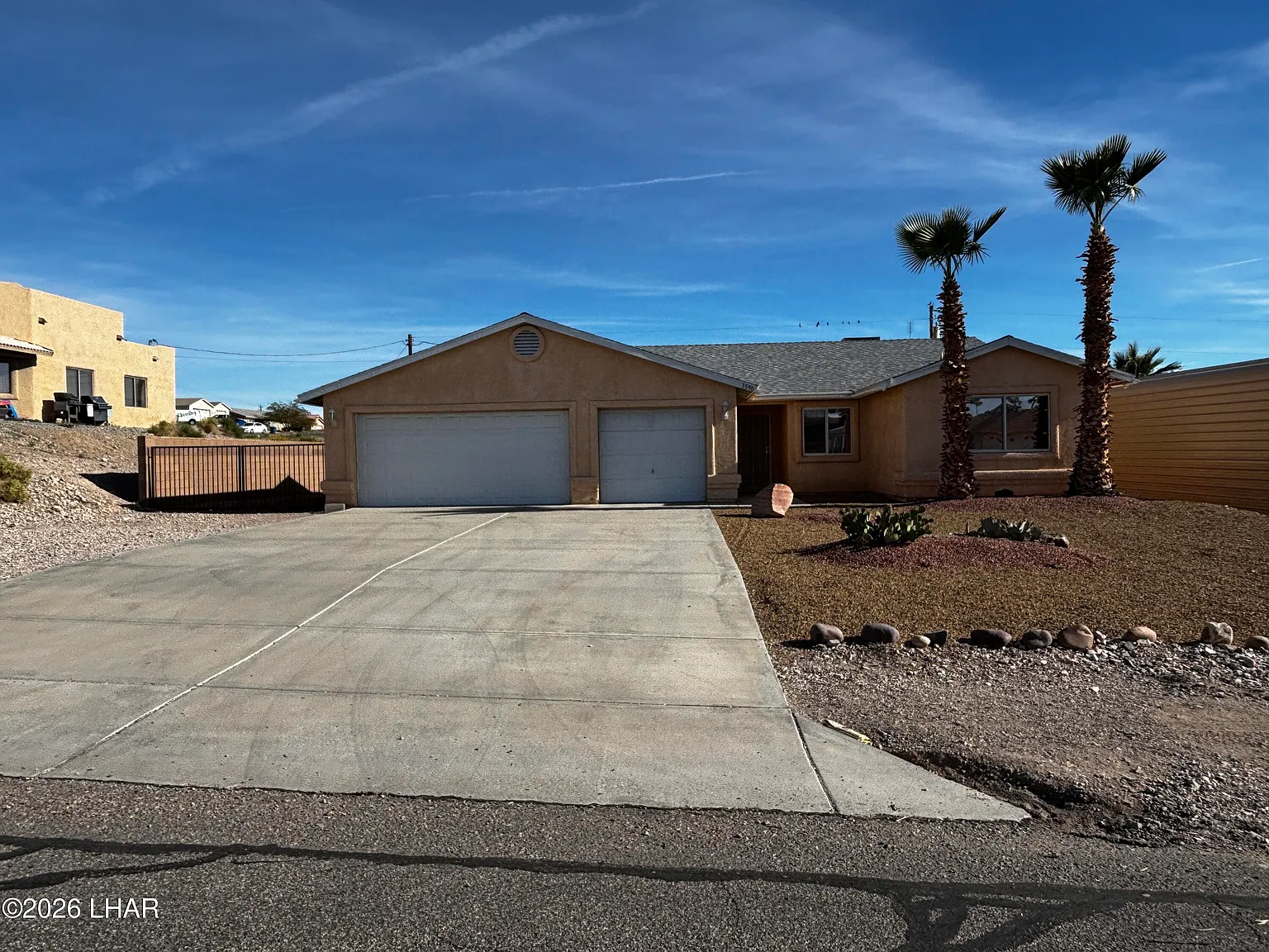 3 bed, 2.0 bath, 1318 sqft, $1,800 — Photo 1