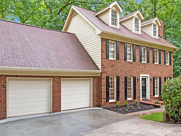 2nd image of 320 Craig Dr
