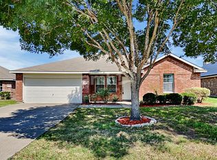 602 Fox Glen Dr, Forney, TX 75126