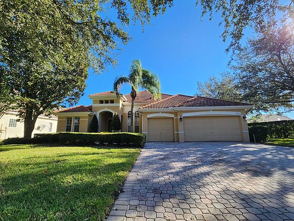 2nd image of 8853 Oak Landings Ct