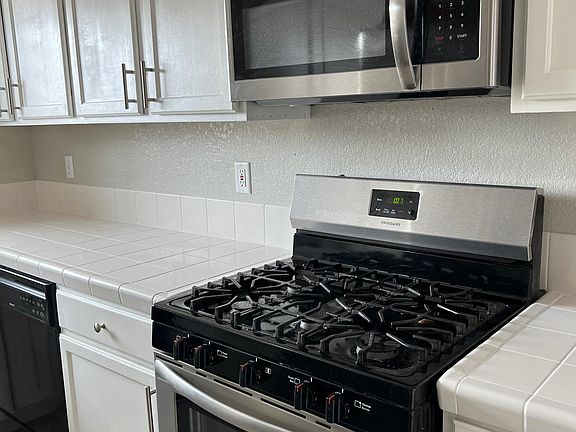 3rd image of 1124 Turnstone Ct