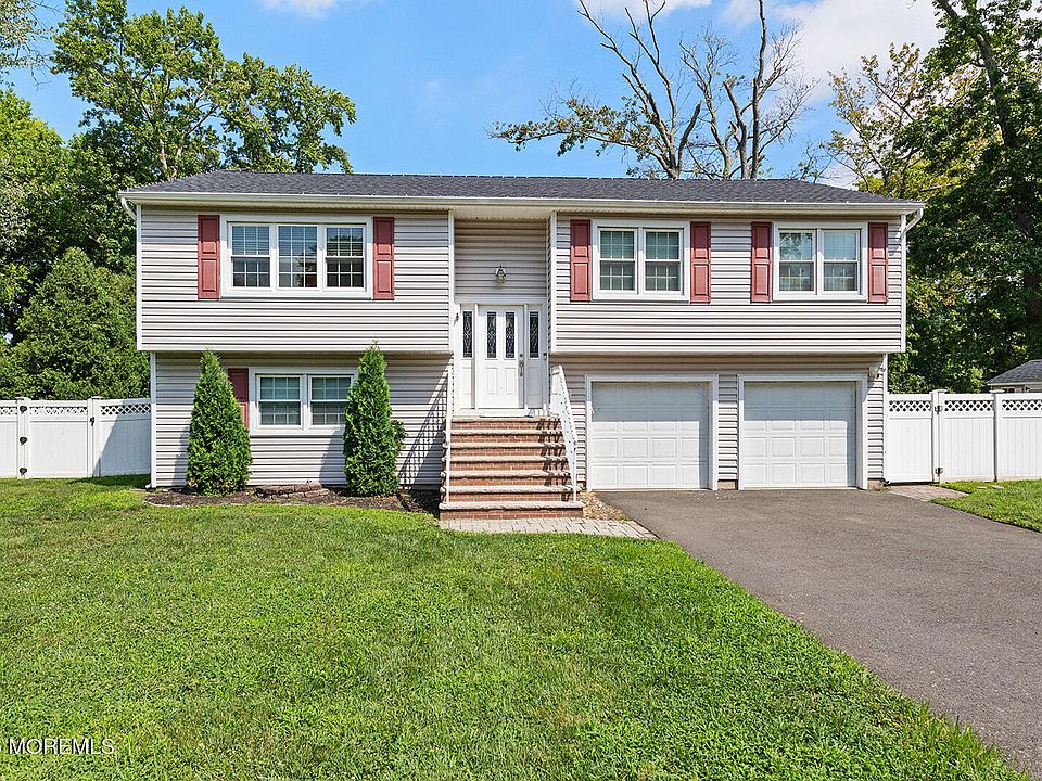 1st image of 5 Sanders Drive