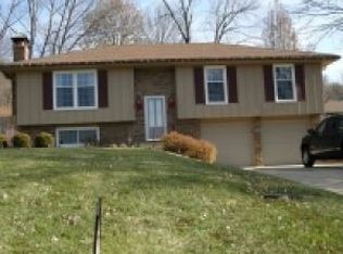 2123 S 15th St, Leavenworth, KS 66048