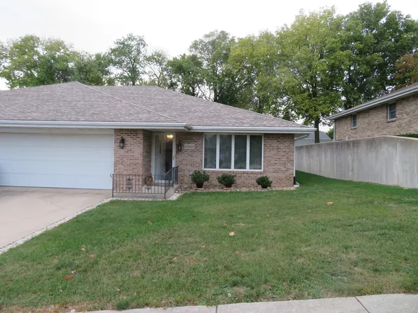 2323 Lynwood St, Morris, IL 60450