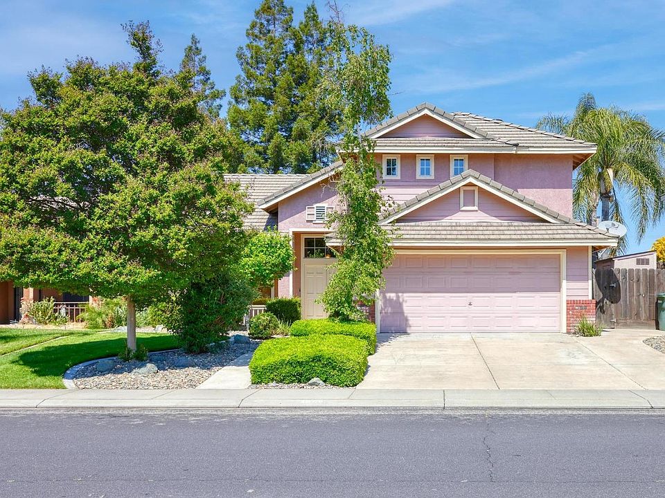 1st image of 4609 Strawflower Ln
