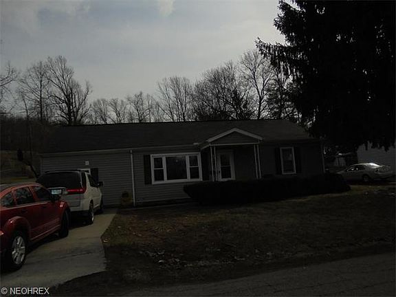 2nd image of 40 Poplar Dr