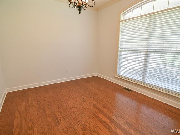 2nd image of 14204 Countryside Dr