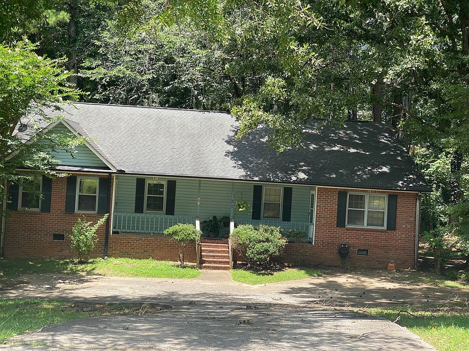 1st image of 105 Fairhaven Ct