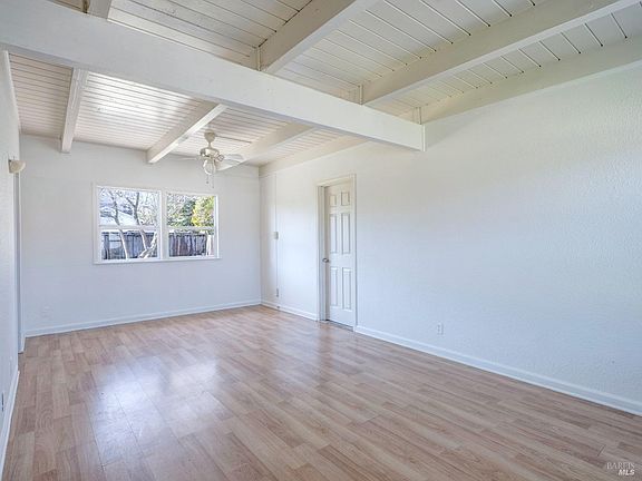 3rd image of 851 Yulupa Avenue
