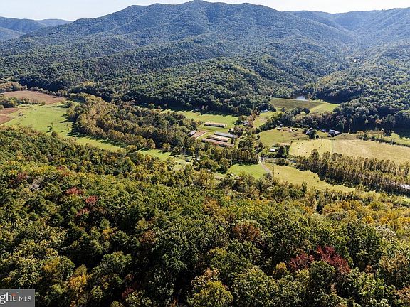 2nd image of 195 Hinkle Mountain Rd