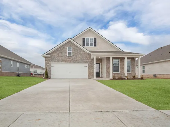 1028 Camelia Dr, White House, TN 37188