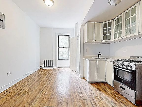 2nd image of 471 Central Park W #3R