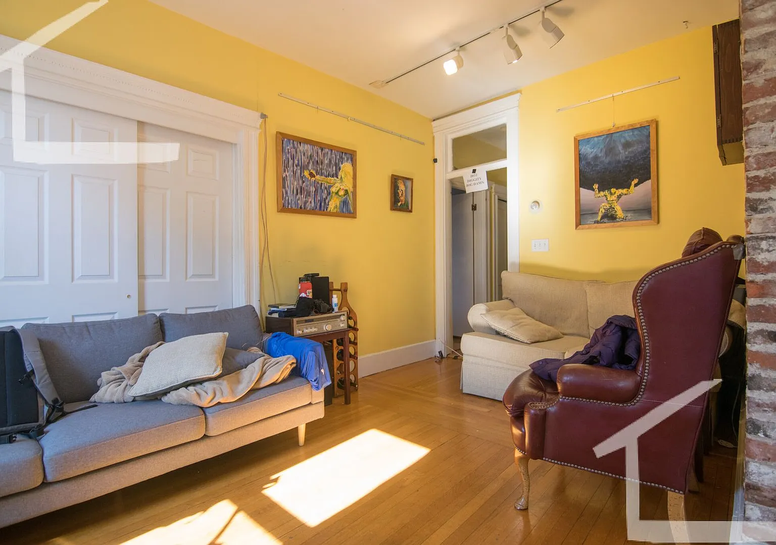 227 Harvard St — Photo 2