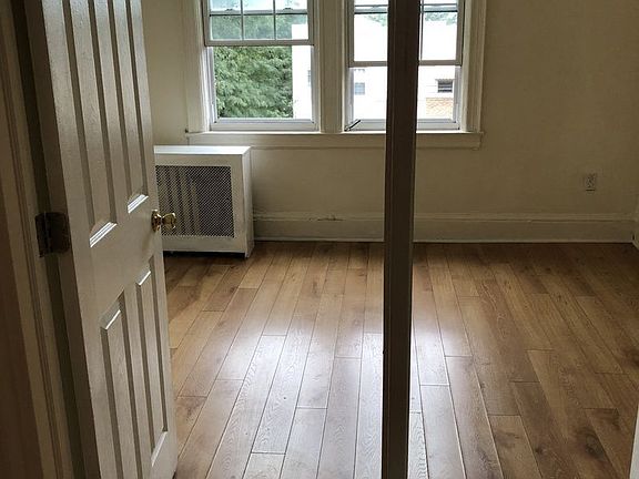 3rd image of 5147 47th St #2