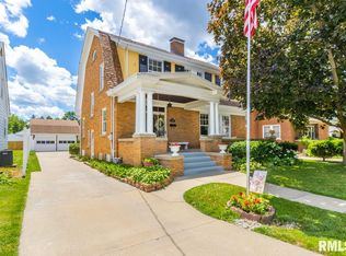 2224 W Rohmann Ave, Peoria, IL 61604