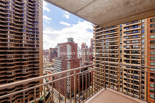 Rented by Mirador Real Estate | media 57