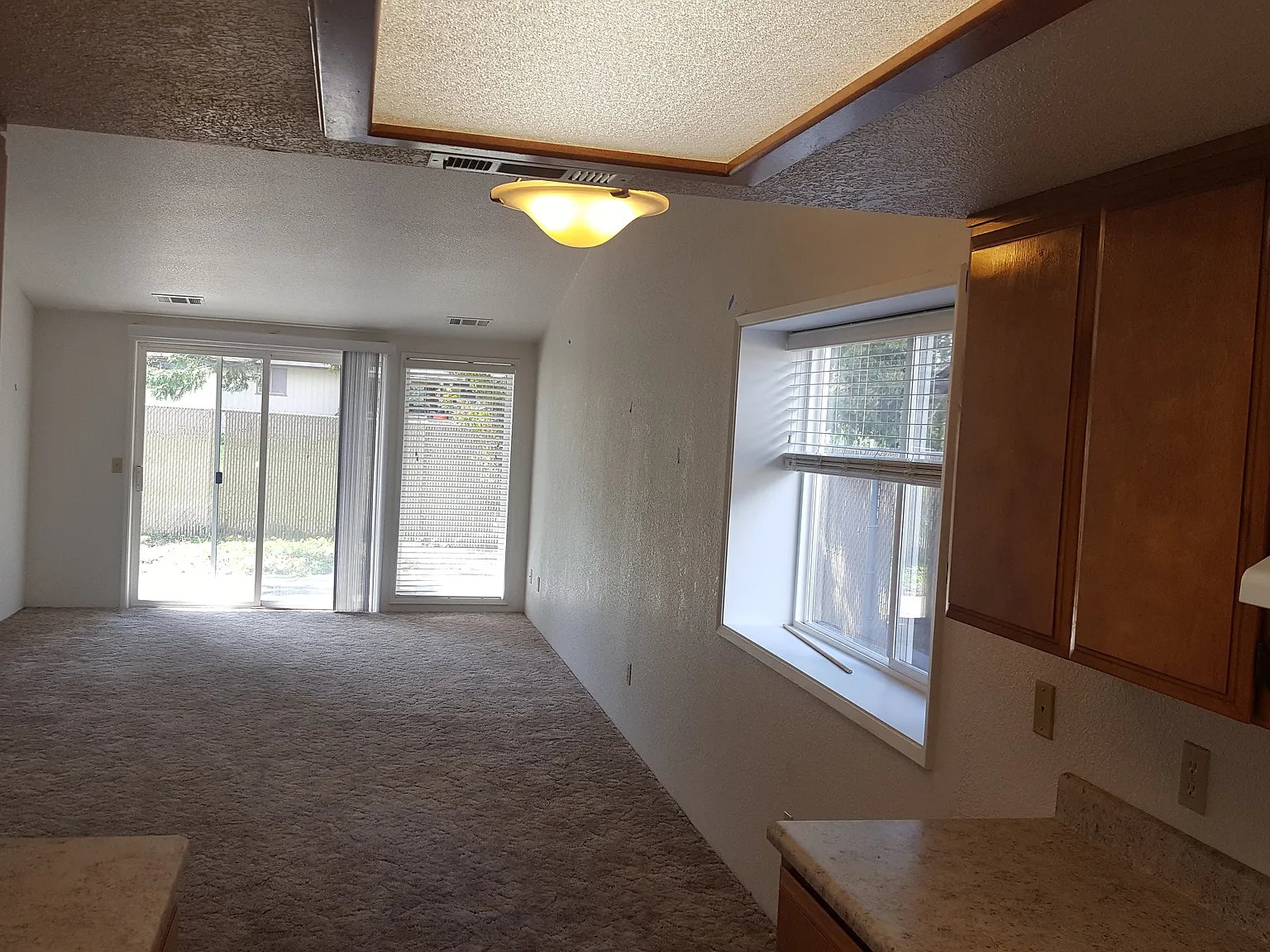 2 bed, 1.0 bath, 1008 sqft, $1,500 — Photo 2