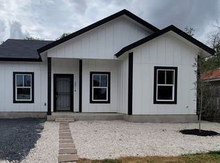 2014 Montezuma St, San Antonio, TX 78207