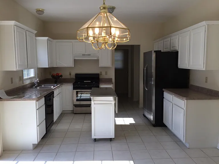 New SS Appliances and Center Island